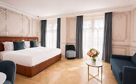 Le Triomphe Paris